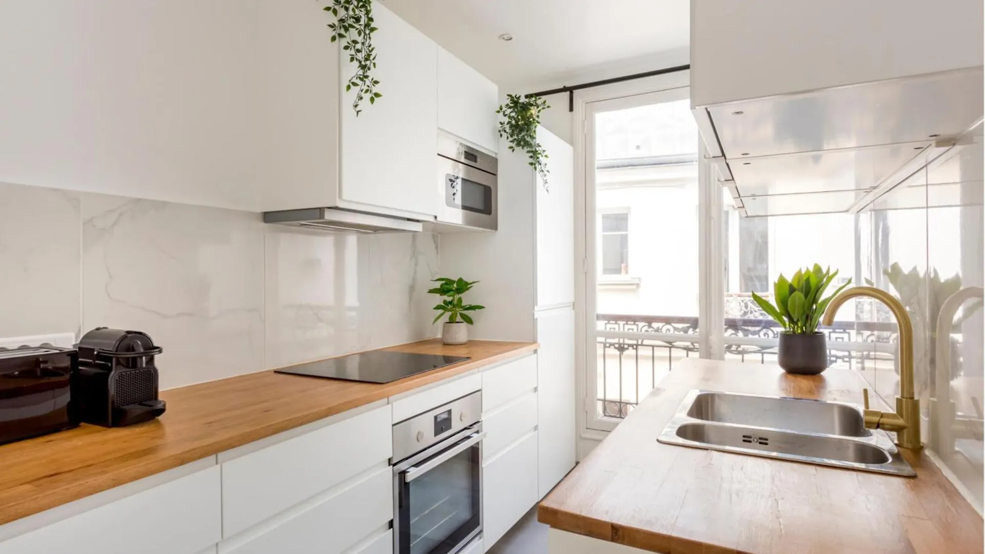 Appartement Merveil Cozy - Tilsitt - Eiffel Tower View Paris France