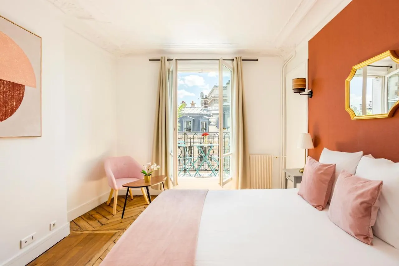 Merveil Cozy - Tilsitt - Eiffel Tower View Paris Apartment