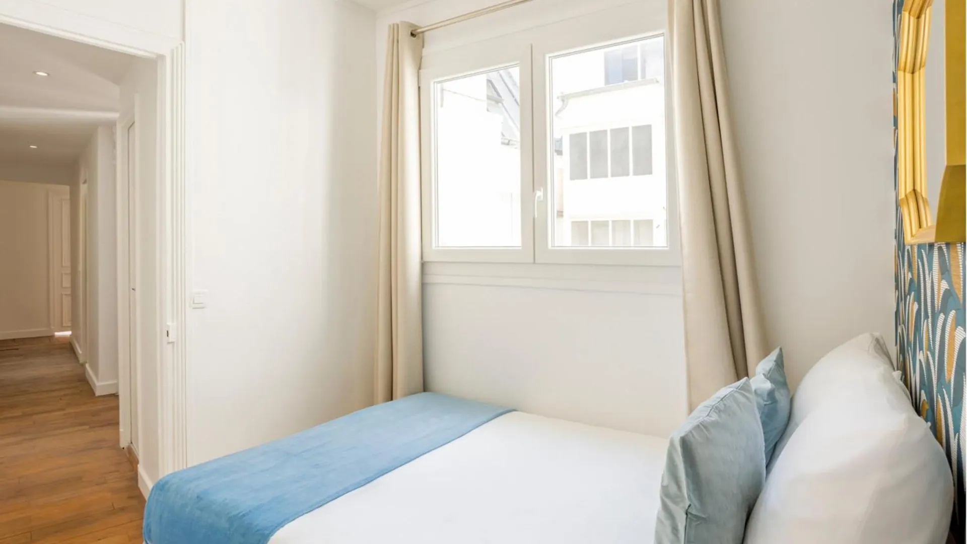 Apartment Merveil Cozy - Tilsitt - Eiffel Tower View Paris France